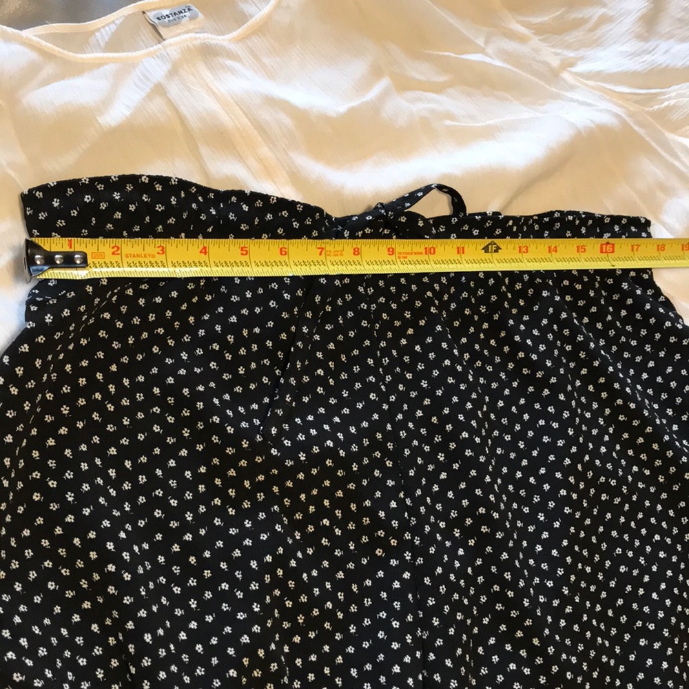 SOLD💰Flowing Drawstring Trouser - Picture 4 of 7